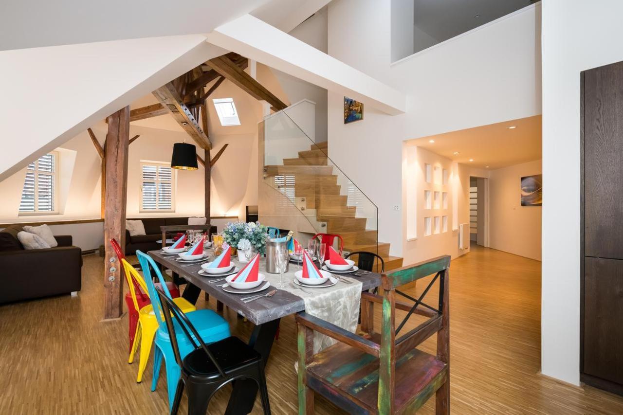 Love To Live Apartments — Fotky 2